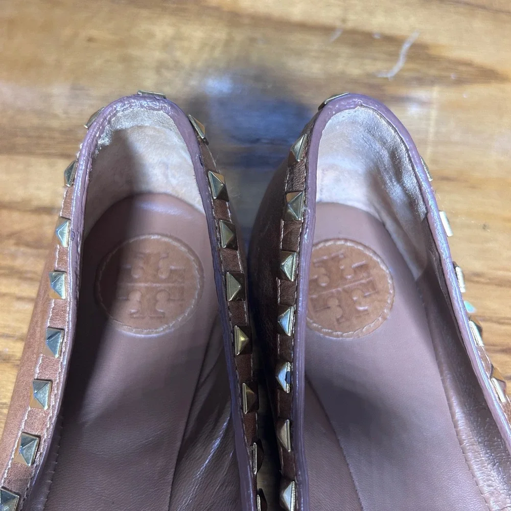 Tory‎ Burch Dale Ballet Flats Womens 8 Tan Leather Studded Logo shoes